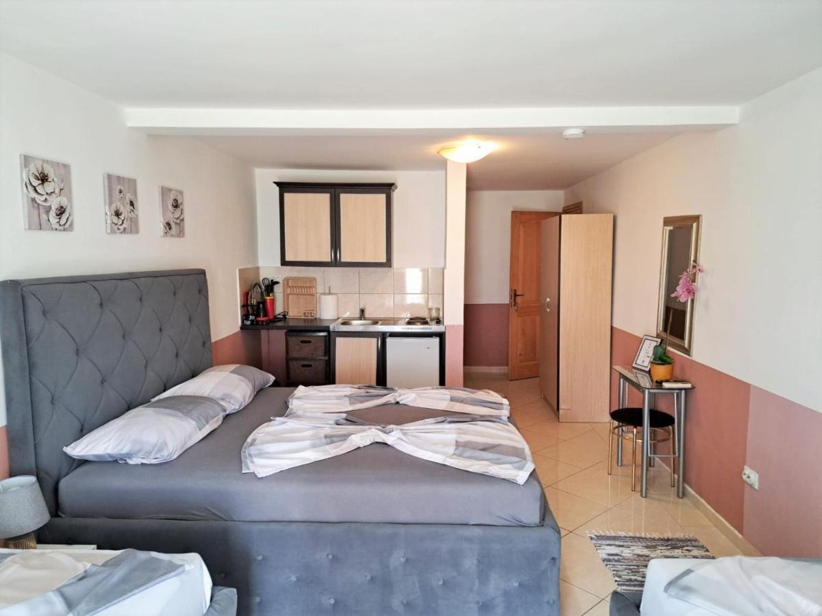 Montenegro Smile Dobra Voda Exterior photo